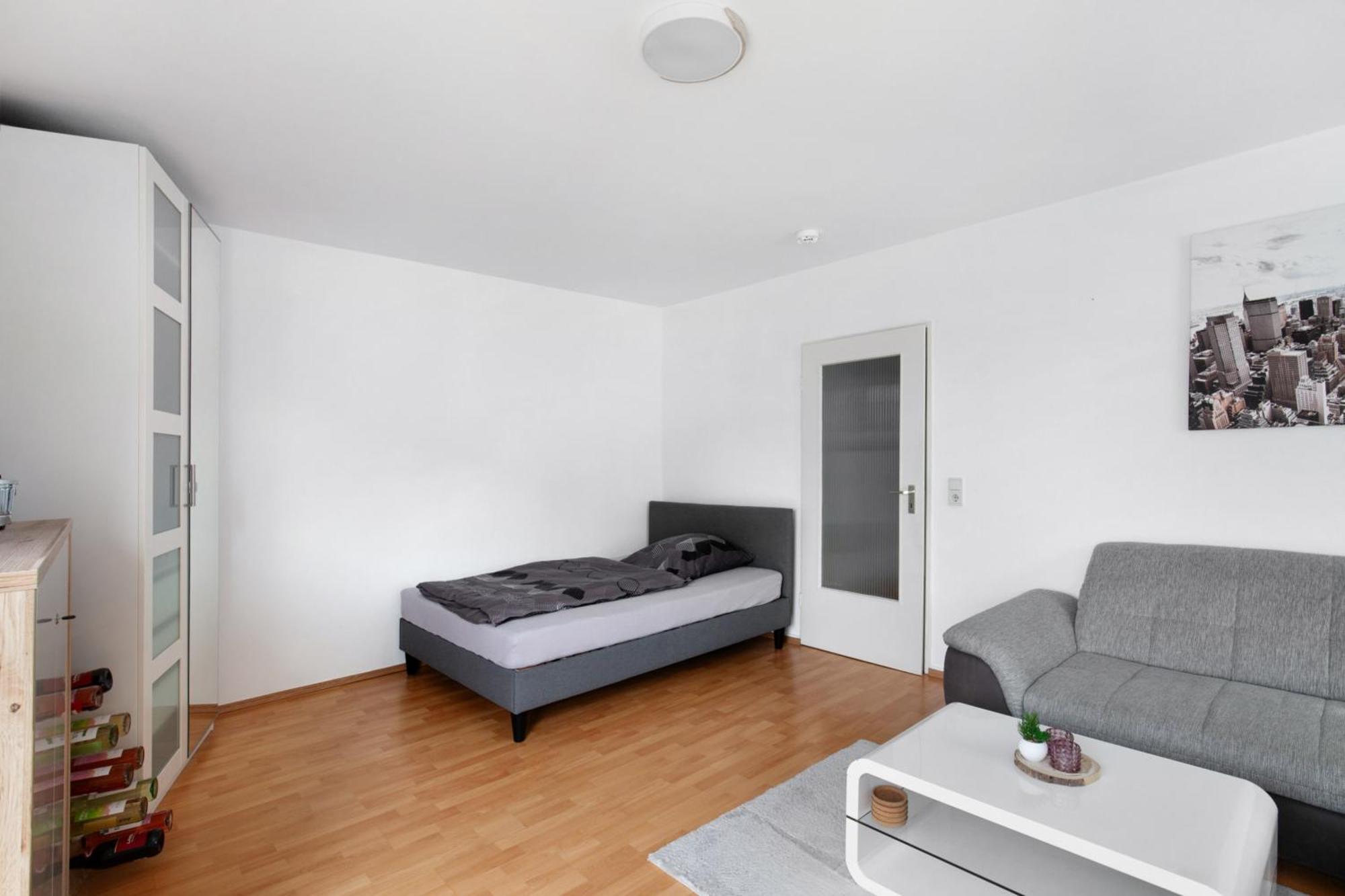 Charmante Stadtwohnung Im Zentrum Wiesbaden Luaran gambar