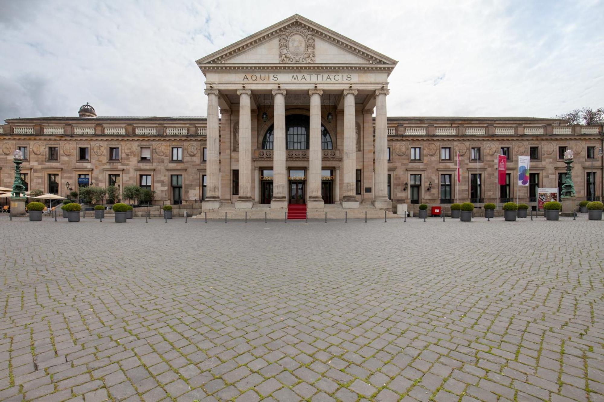 Charmante Stadtwohnung Im Zentrum Wiesbaden Luaran gambar